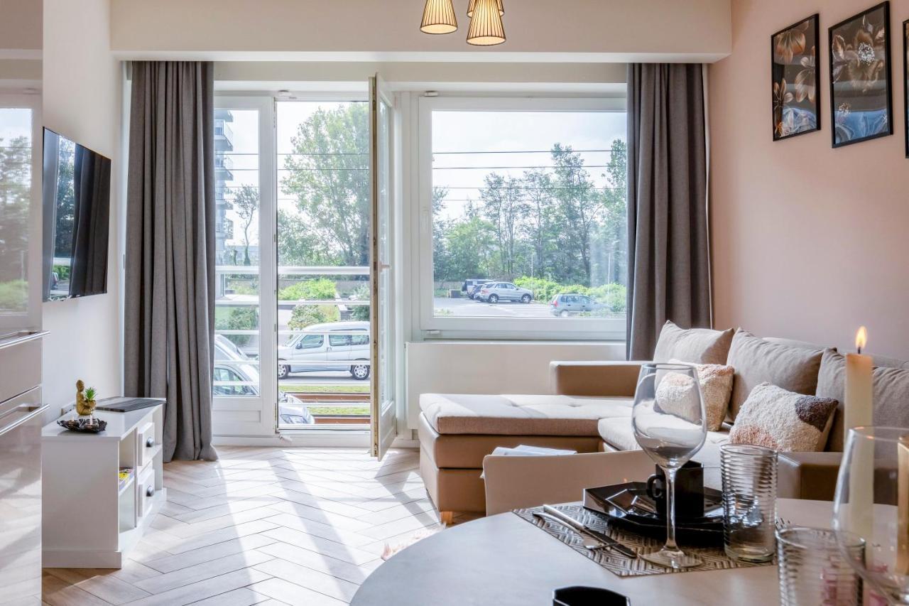 Eva-modern 2 Bedroom Seaside